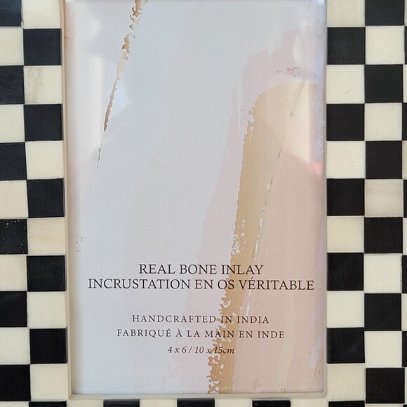 Shaila Anant Black White Check Bone Inlay and Wood Checkered Picture Frame 4 x 6 - Picture 2 of 15